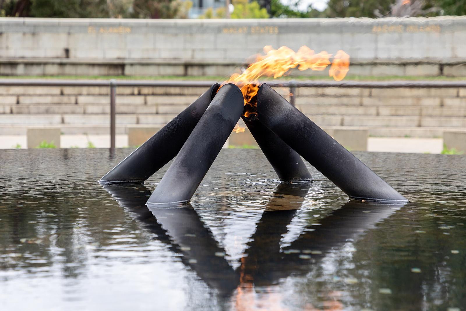 Perth (AU), Kings Park, Flame of Remembrance & Pool of Reflection 2019 0454